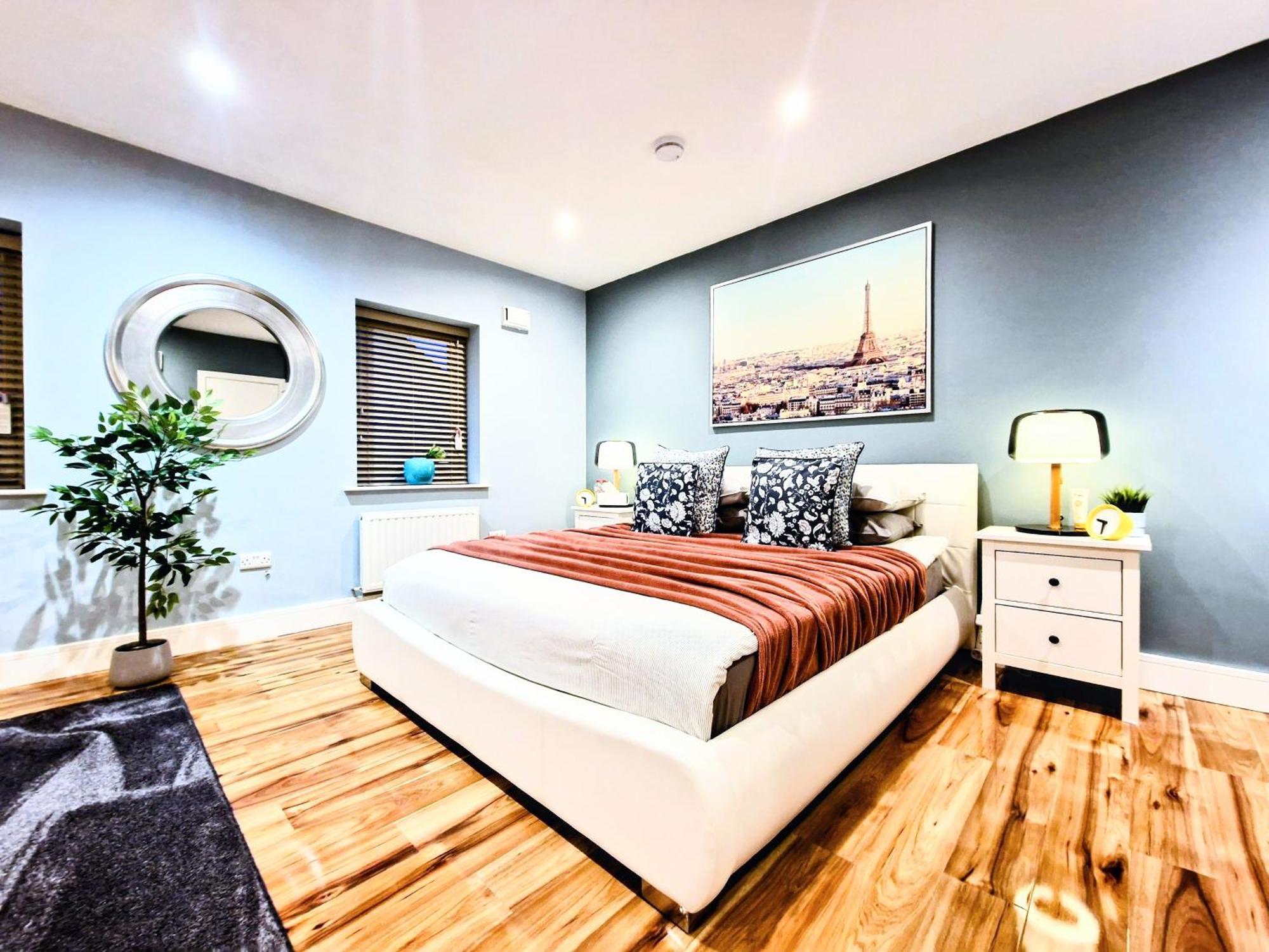 Master Bedroom With Ensuite Lucan Εξωτερικό φωτογραφία